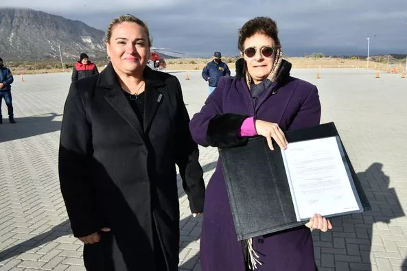 290147779_404609745027321_1086844656663274736_n