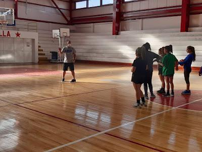 femenino binacinales