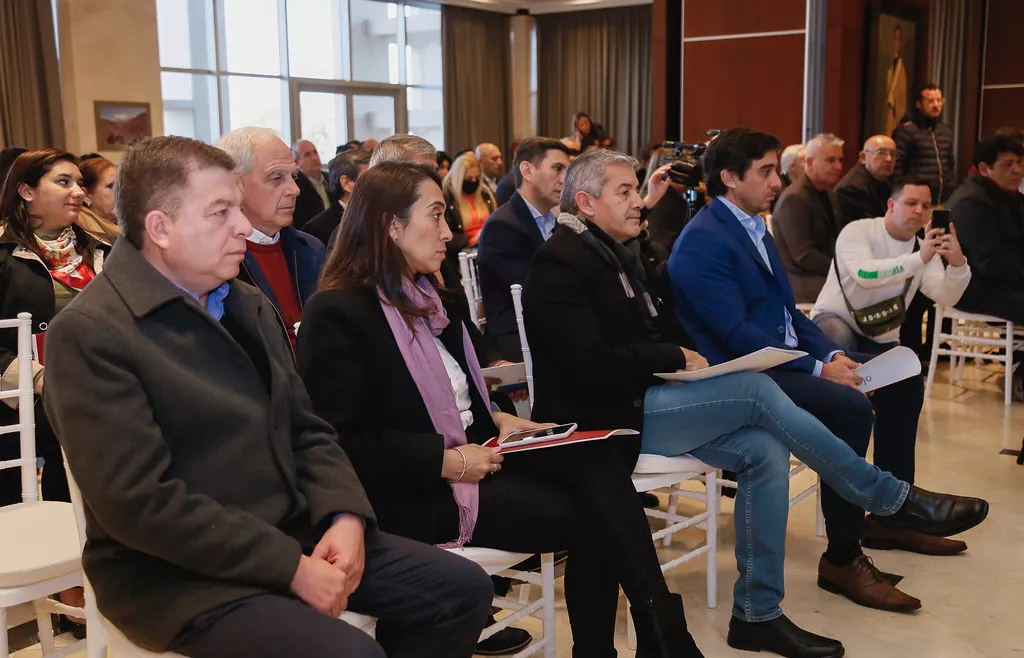 52249208473_3050841015_b