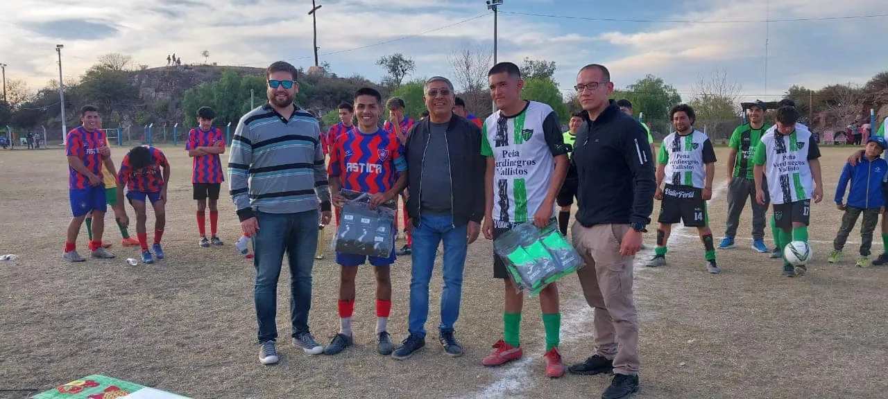 364130231_298260972716566_4108628964768013870_n