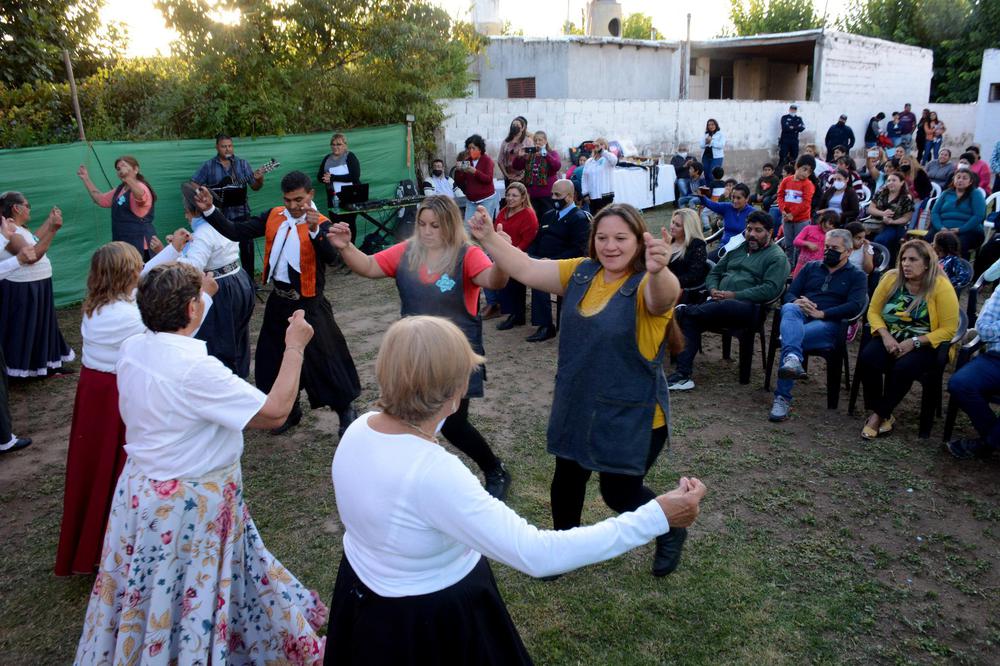 278016411_352330876921875_3217232560682975541_n