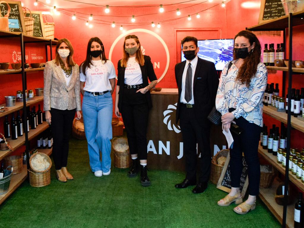 51543611908_d54bf2e4f0_b