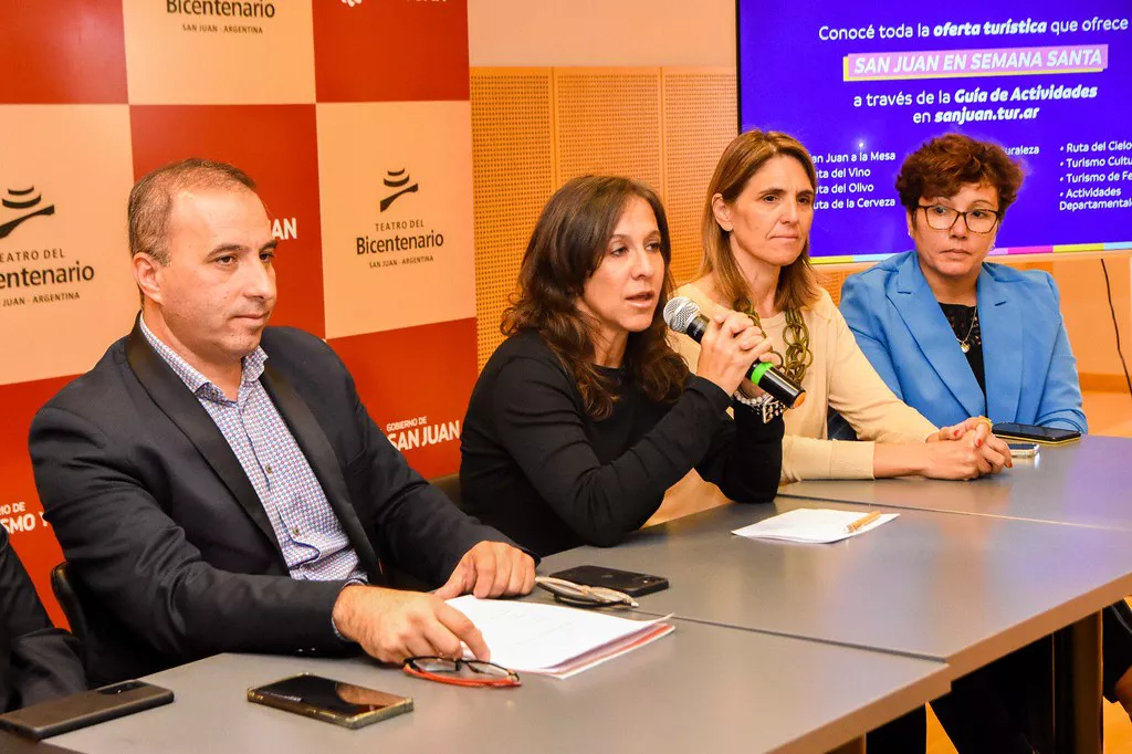 52784408453_852b728886_b