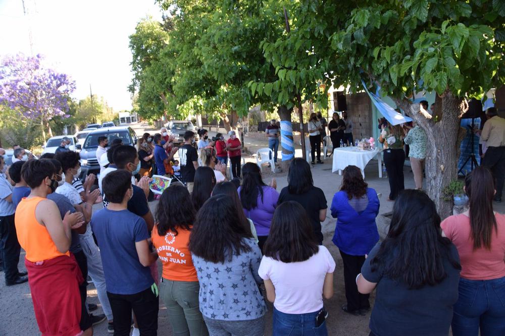 247391189_1087708328433974_1747354215886399422_n