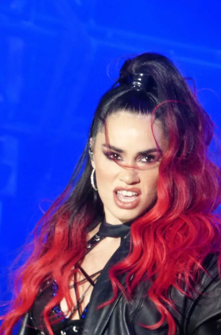 f768x1-333418_333545_177