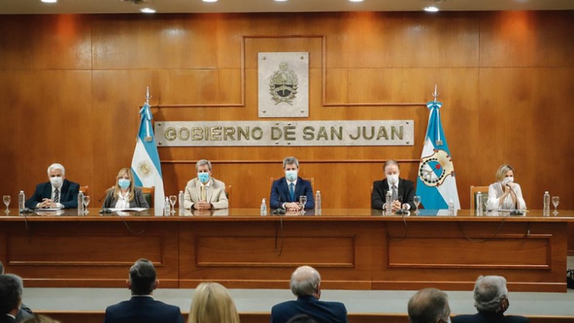 k2.items.cache.f83a2c6a99719b9a04a276a1984f0f6b_Lnsp-241