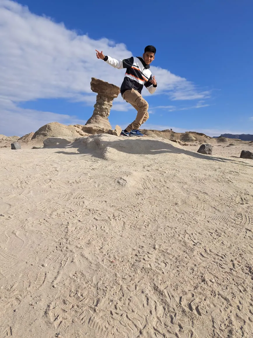 b6a2a657-c465-499a-9d19-2cb223f052c3