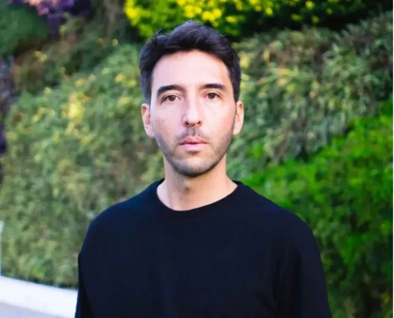 f768x1-335598_335725_42