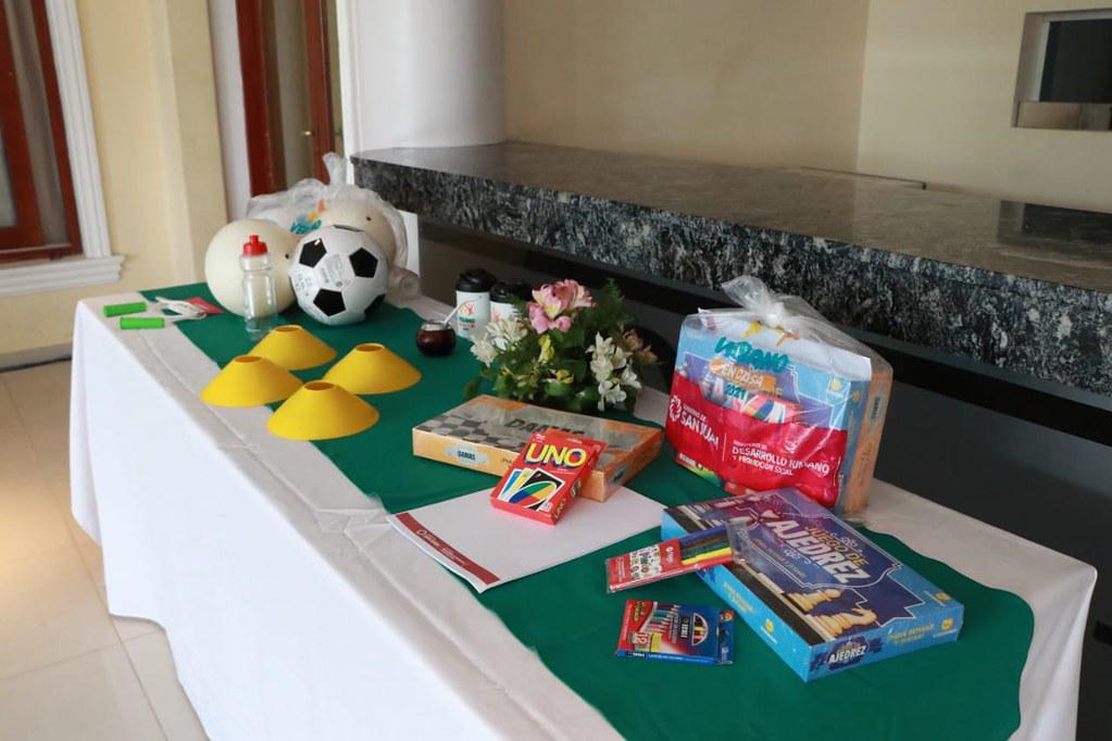 50800662331_c8065e6789_b