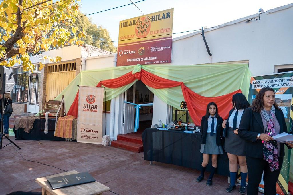 52070906250_973637a8c5_b