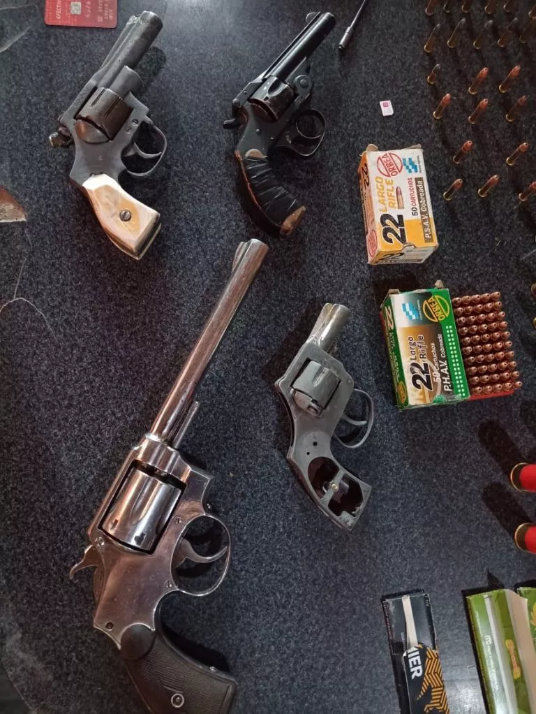 f768x1-325369_325496_5050