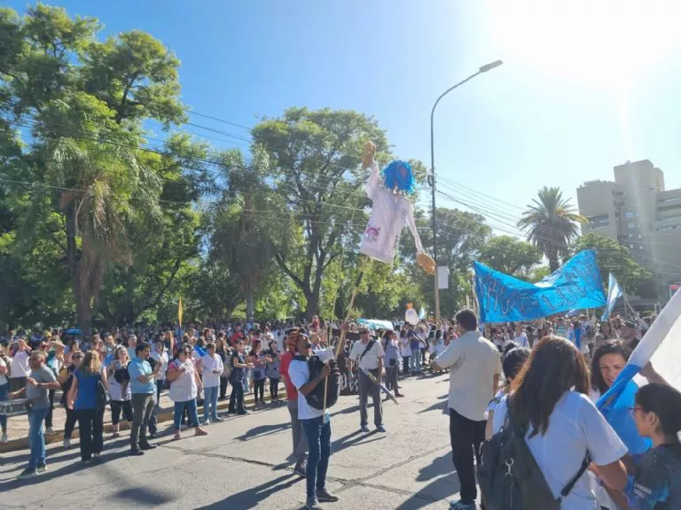 f768x1-334017_334144_5050