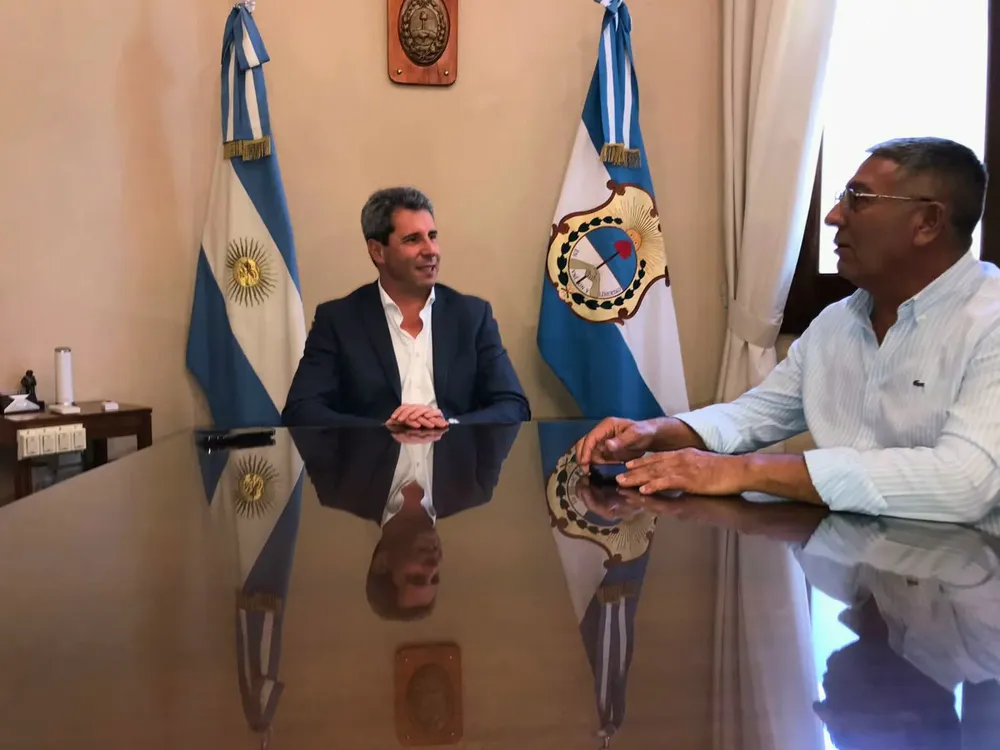 396709560_249355888118856_4201757874438625915_n