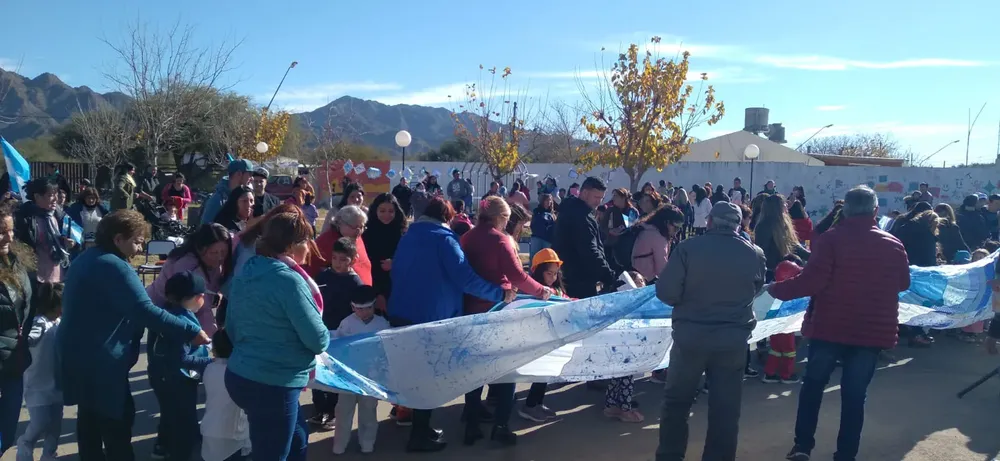 2c7335d6-cc8b-4851-a836-8211cf4fe6eb (1)