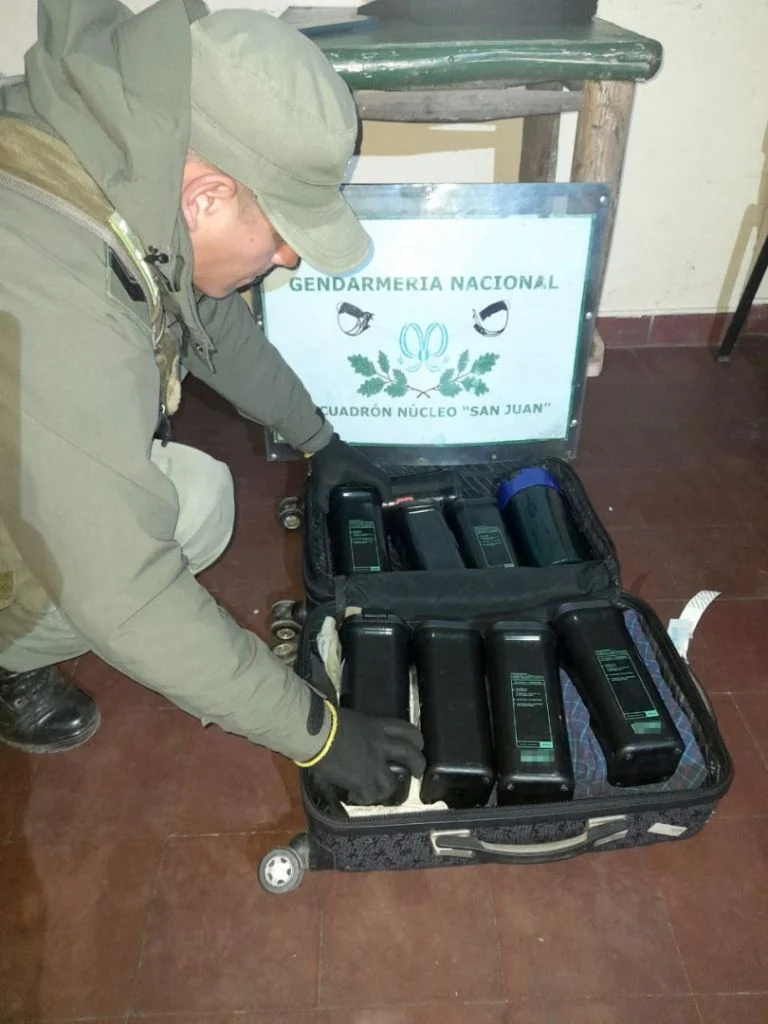 f768x1-342749_342876_5050