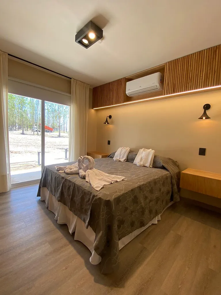 53365411929_e403fec263_b