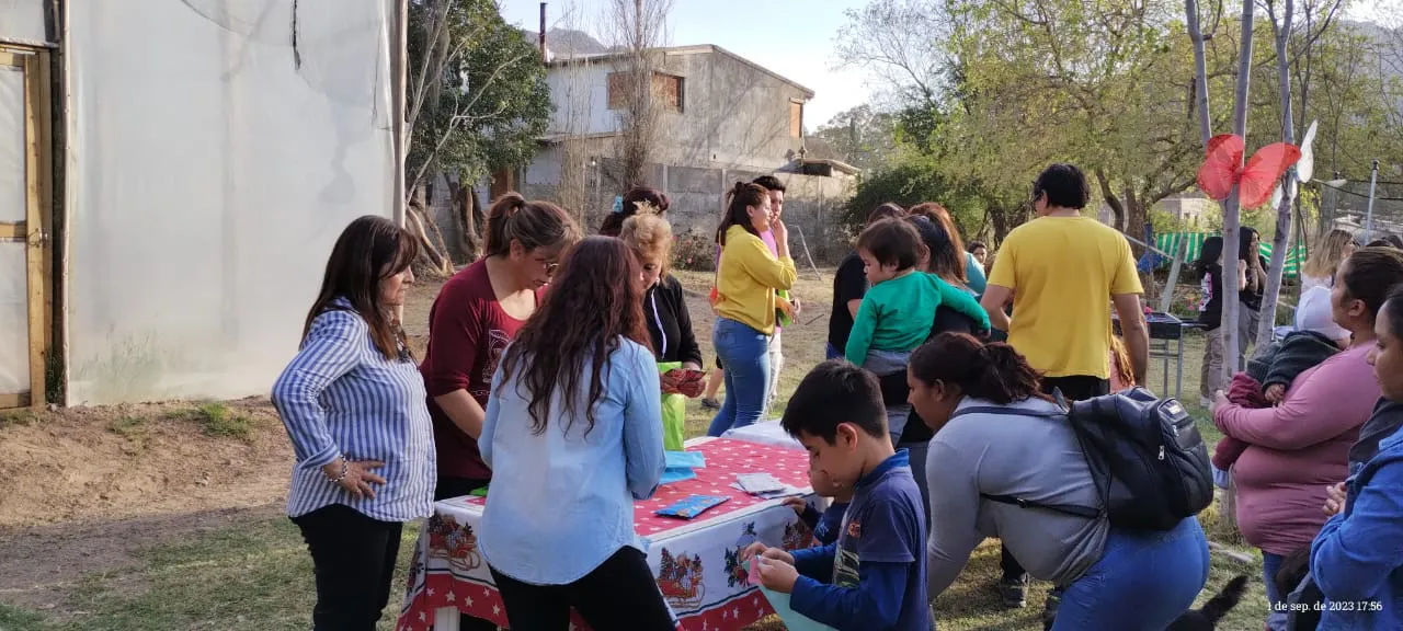 d72f0ef2-00e6-4561-b70f-854fca17d2cf