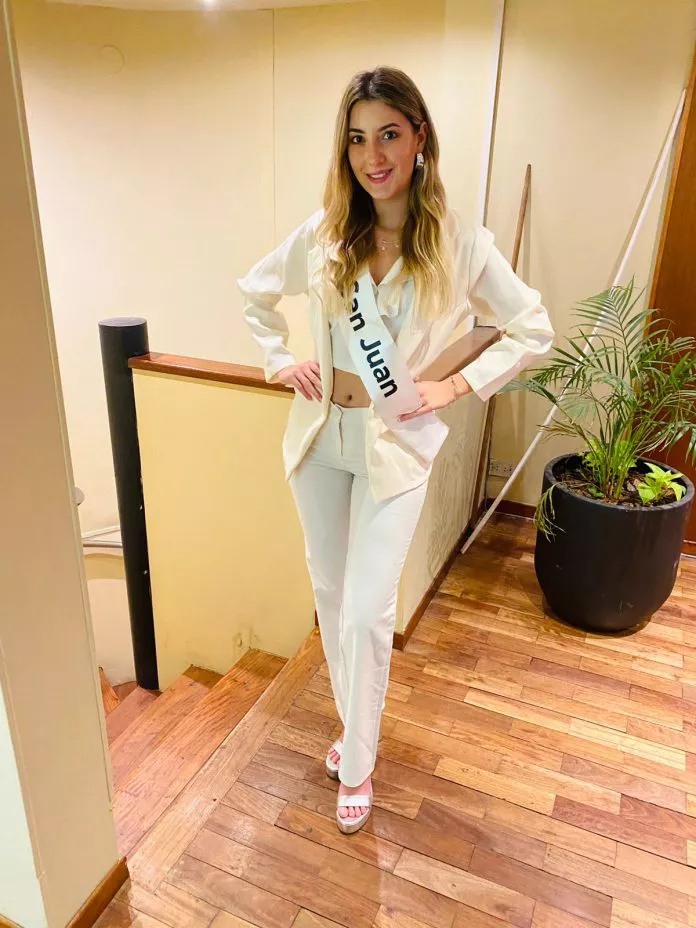 93ed0d36-36cb-4f7f-91d9-2e4e46f94740-696x928