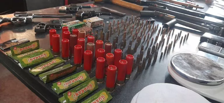 f768x1-325366_325493_5050