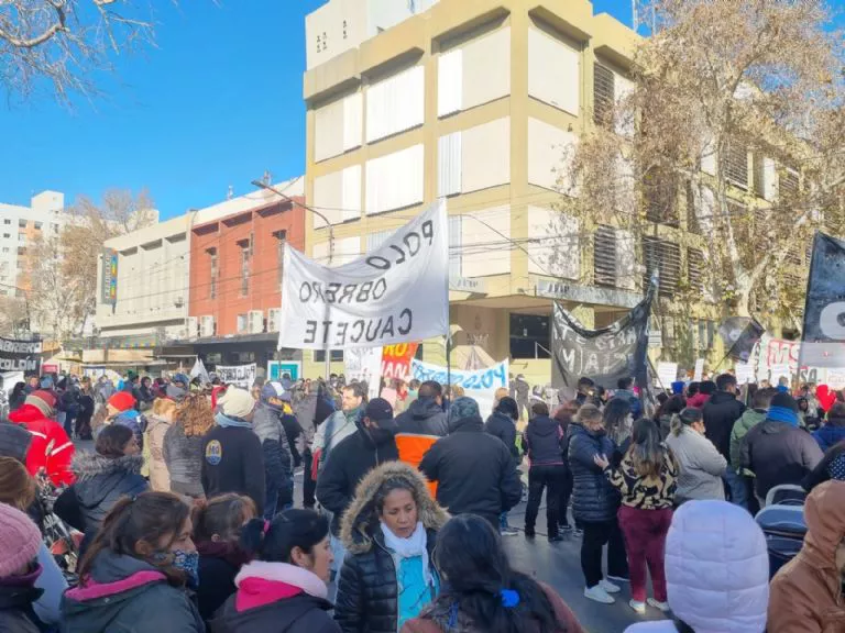 f768x1-312383_312510_5050