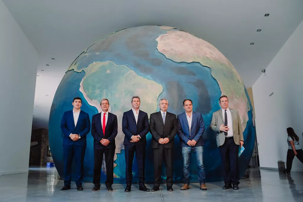 52484774739_e8c9420d82_b