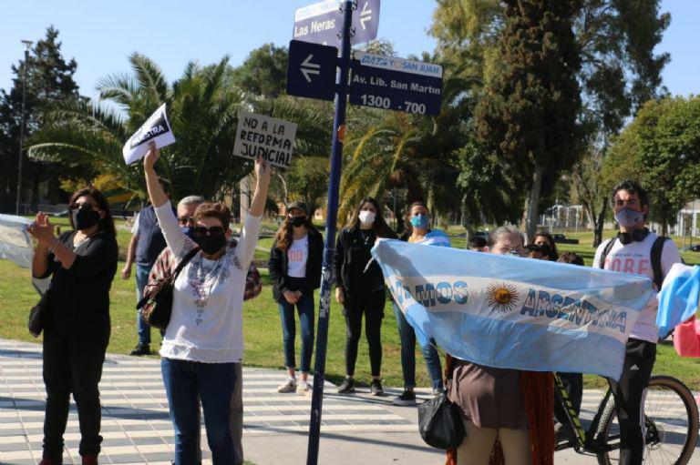 f768x1-623511_623638_5050