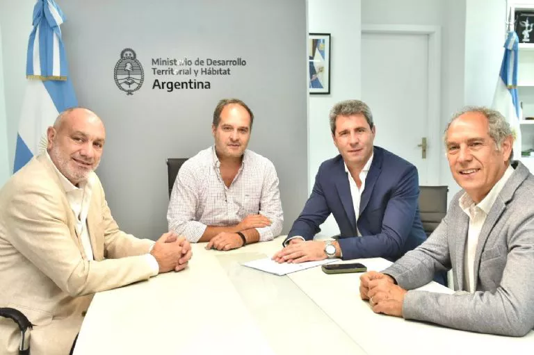 f768x1-334666_334793_5050