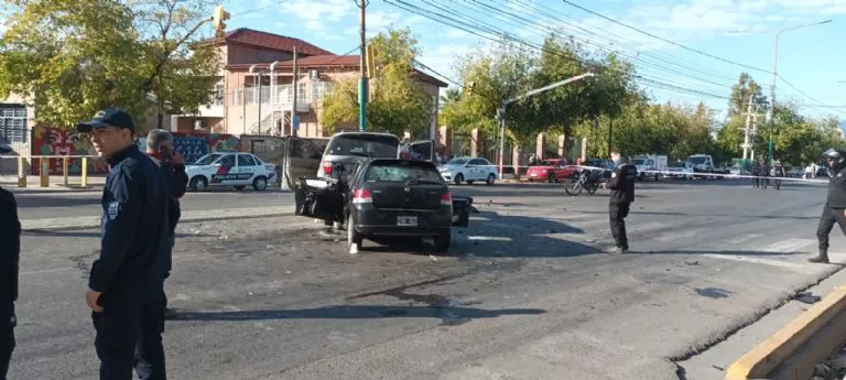 f768x1-338662_338789_5050