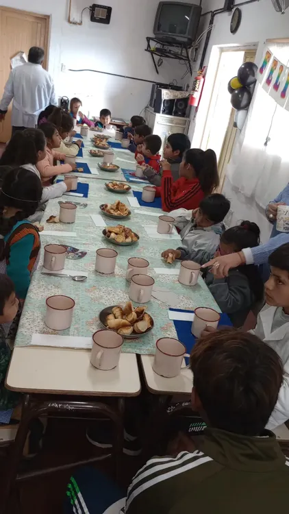 f9e8728d-e2c7-407c-9046-4cf8bdc345e9