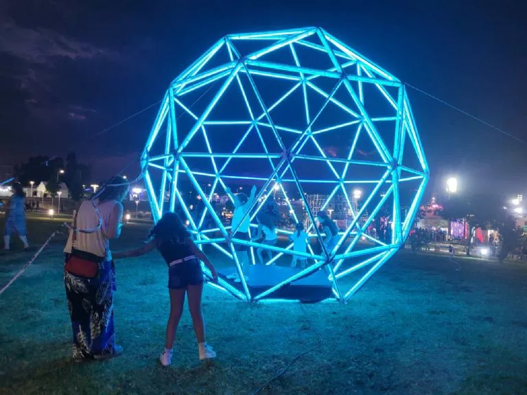 f768x1-332947_333074_5050