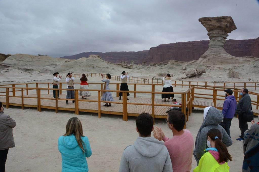 51573932075_a4c0d2112b_b