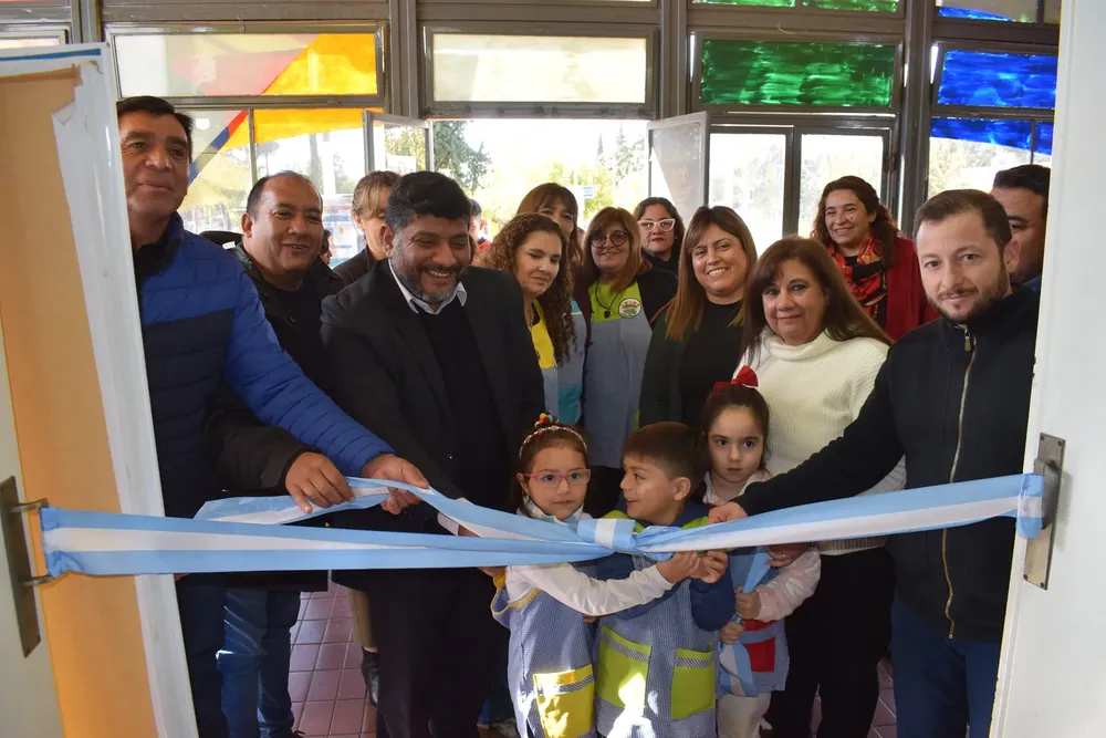 352356284_560622756244490_7765883134812652442_n