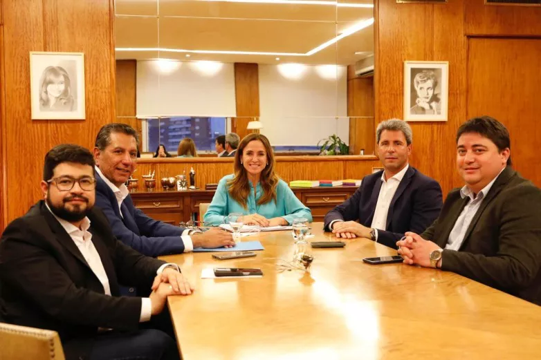 4bbdbed1a1cec8c802a0b7dc740ba5ef_L