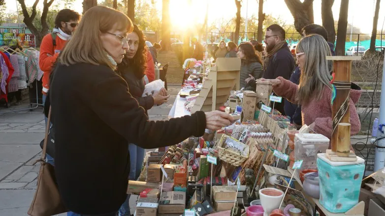 6bb47167b5cc923fbc0e41c550062186_L