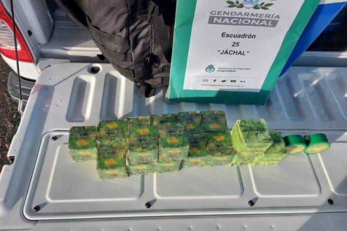 20210510204505_incautan_potes_de_cremas_de_marihuana_y_una_escopeta_7-696x463