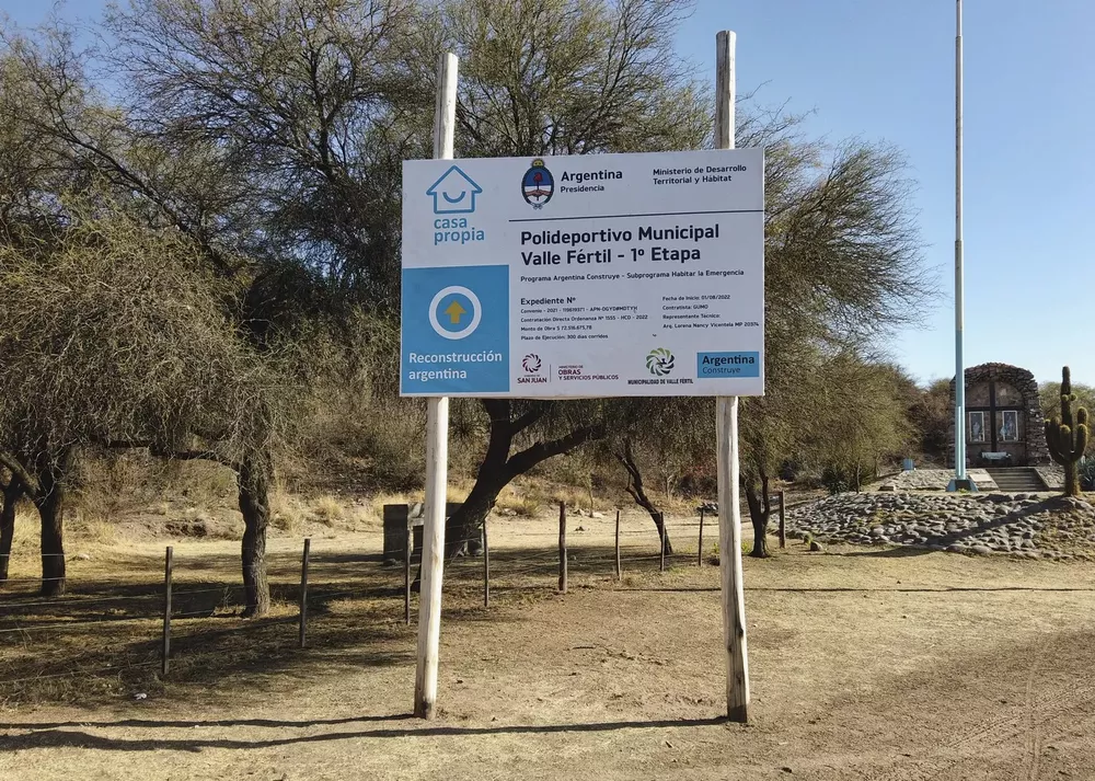 301694095_450557440432551_155835320117193140_n