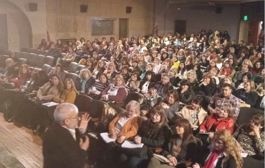 52380467562_c67131105f_b