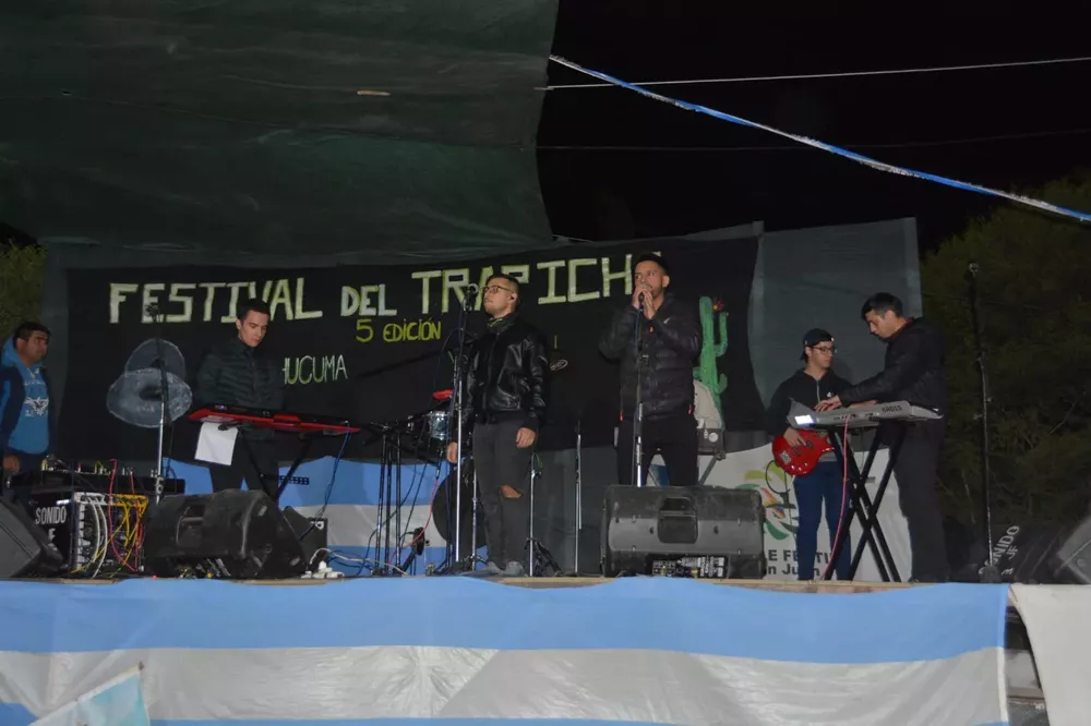 332083154_918295779361198_2439972932304673274_n