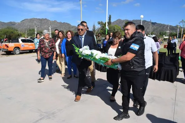 434033217_829454665876158_6081291879585991053_n