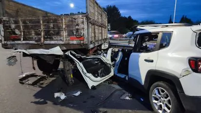 accidente-circunvalacion-camioneta-camion-4jpeg