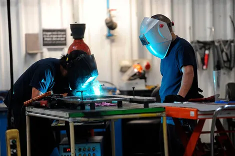 810213-fomentar-20empleo-201