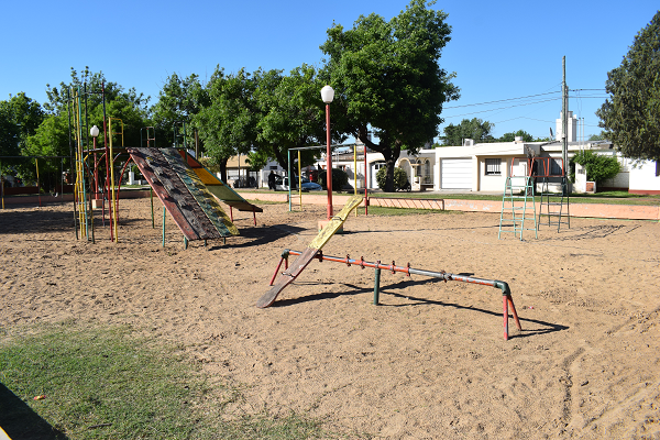 Los-juegos-al-lado-de-la-Plaza-de-Educacin-Vial-Juan-Galvez-en-barrio-San-Martn