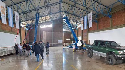 cayeron-operarios-grua-polideportivo-calingasta-1jpeg