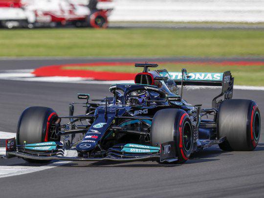 hamilton-silverstone-mercedesjpg