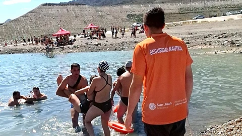 aa4e7b5458802d5b05d0a847cd0bf683_XL