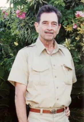 WILLIAM-SILL-MEDIO-CUERPO-1