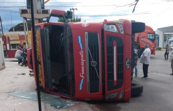 Vuelco-de-camion-2-2