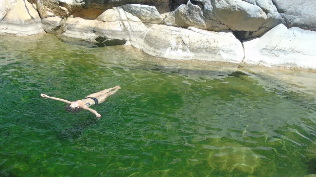 50832626273_c8e1181b9f_b (2)