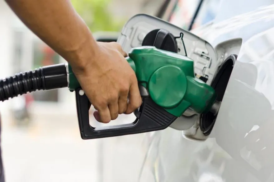 20231125101641_surtidor_de_combustible
