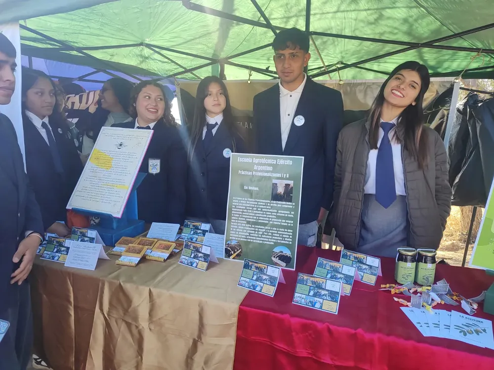 15da9926-c462-4b63-a073-d1b531e6c59d